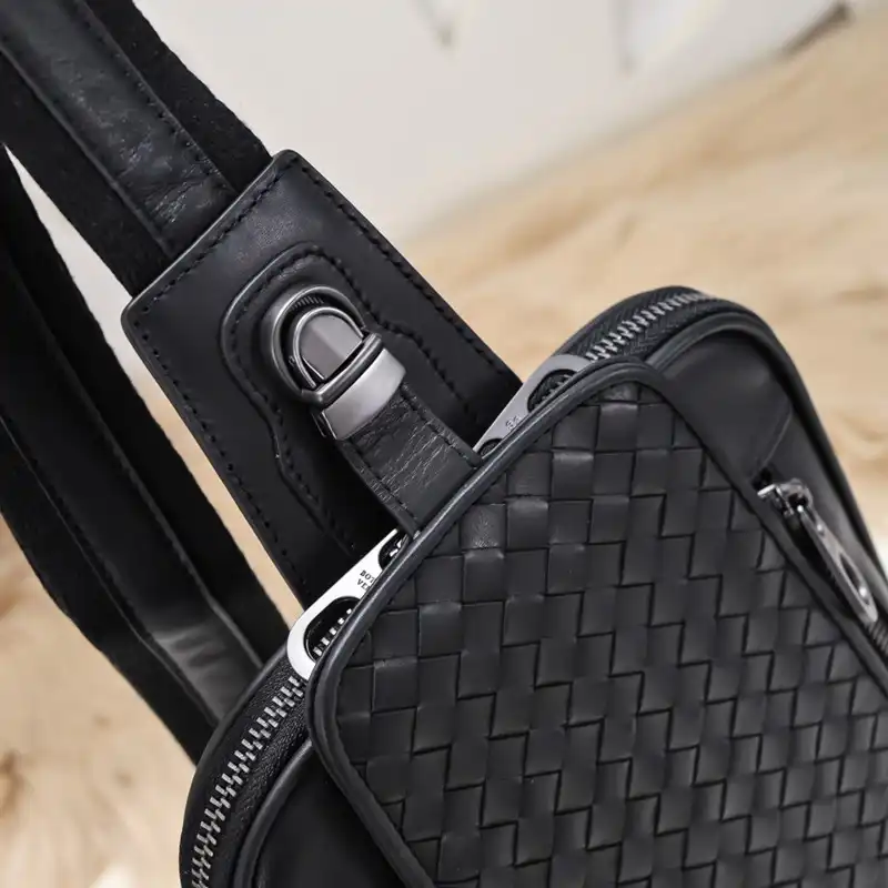 b0tt*ga Ven*ta bag 2212yz0052