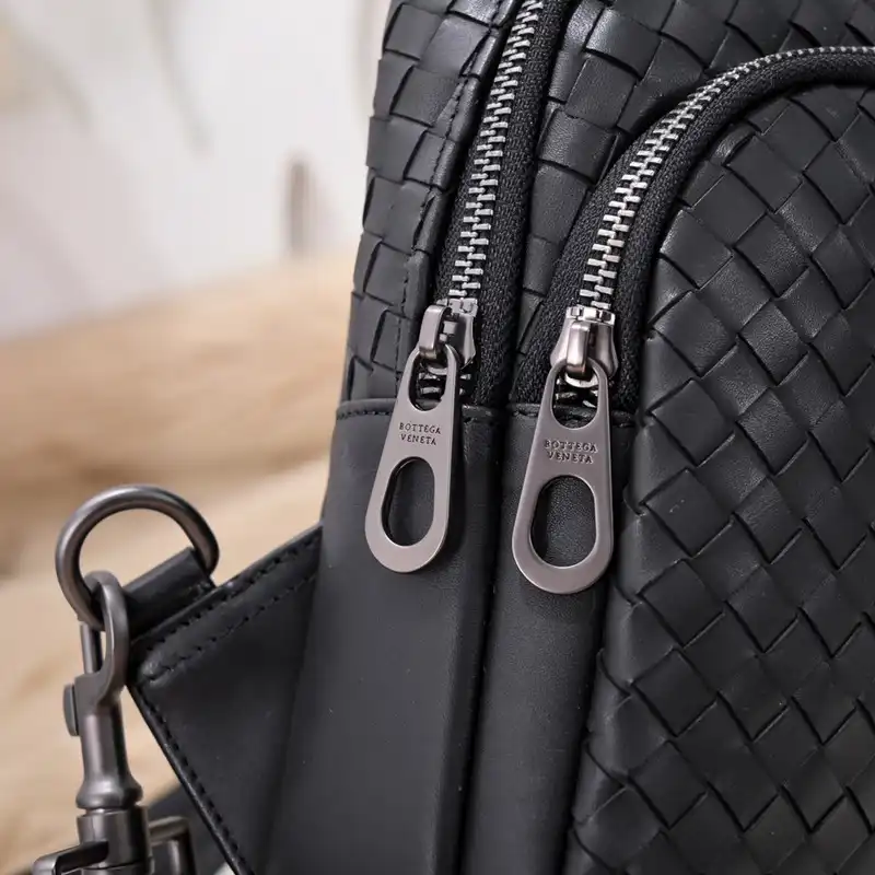 b0tt*ga Ven*ta bag 2212yz0056