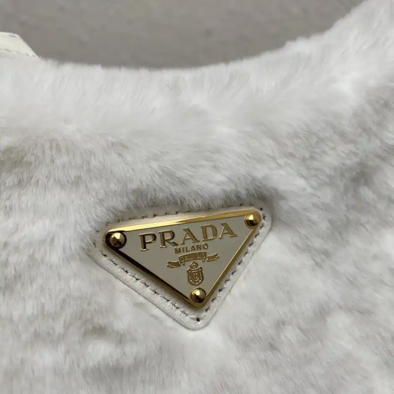 Pra*a bag 2301yz0010