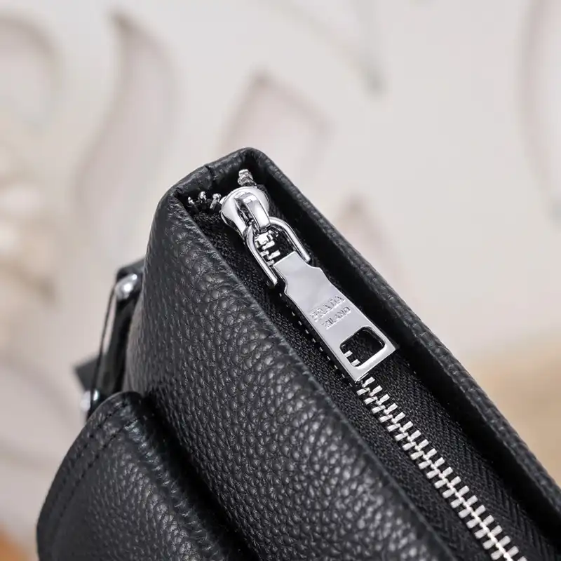 Pra*a bag 2301yz0040