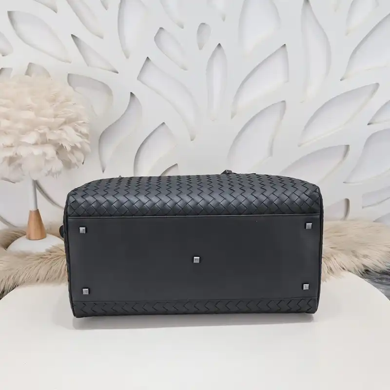 b0tt*ga Ven*ta bags 2401ya0101