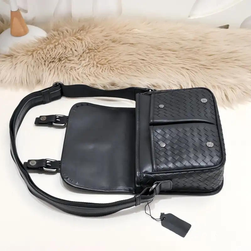 b0tt*ga Ven*ta bags 2401ya0105