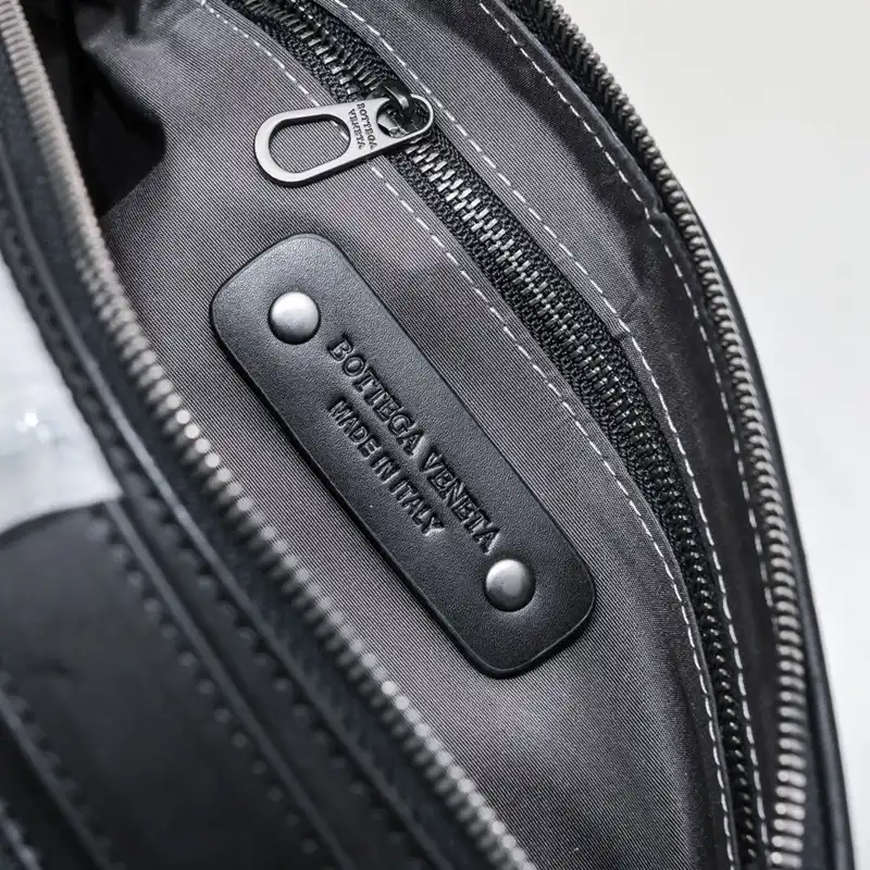 b0tt*ga Ven*ta bags 2401ya0106