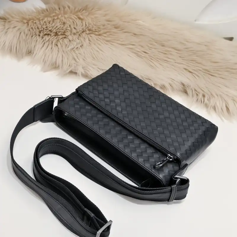 b0tt*ga Ven*ta bags 2401ya0108