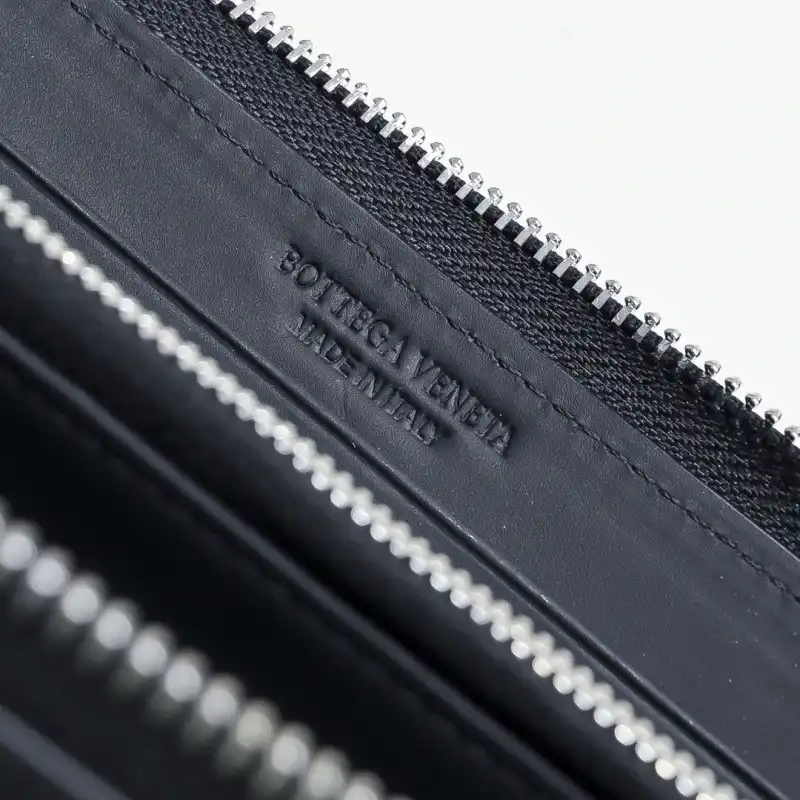 b0tt*ga Ven*ta bags 2406ya0006