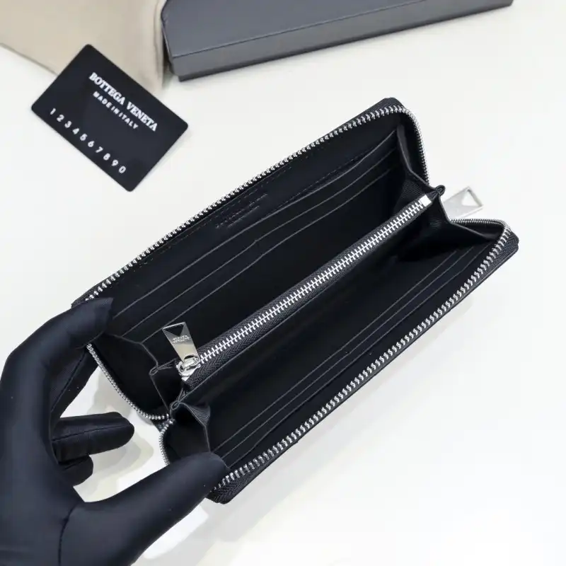 b0tt*ga Ven*ta bags 2406ya0006