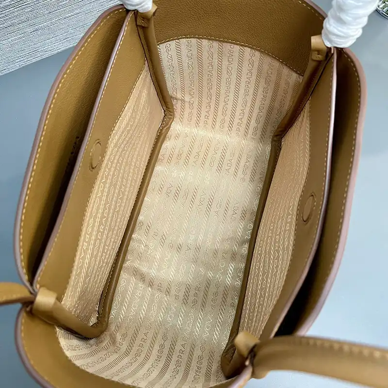 Pra*a bags 2406ya0096