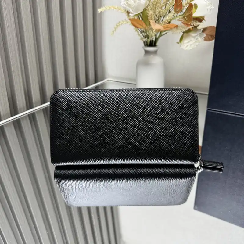 Pra*a bags 2408ya0189