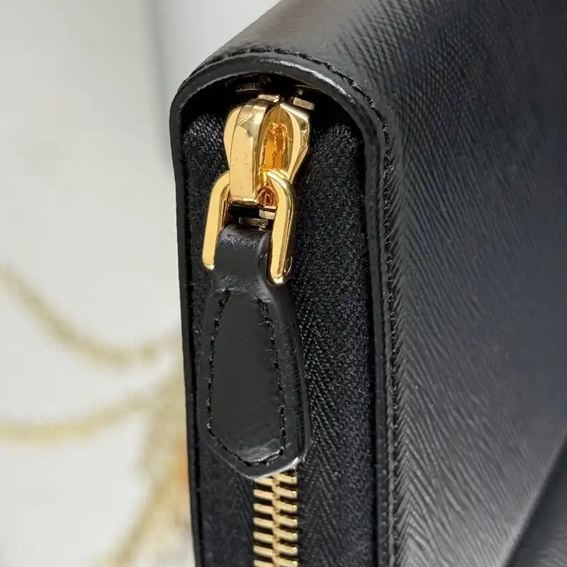 Pra*a bags 2408ya0190