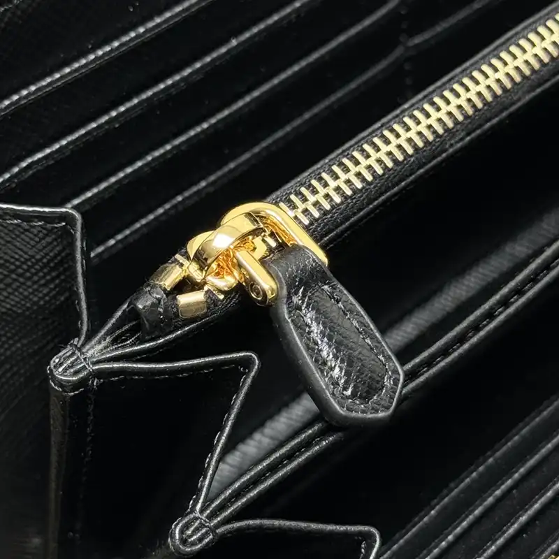 Pra*a bags 2408ya0190