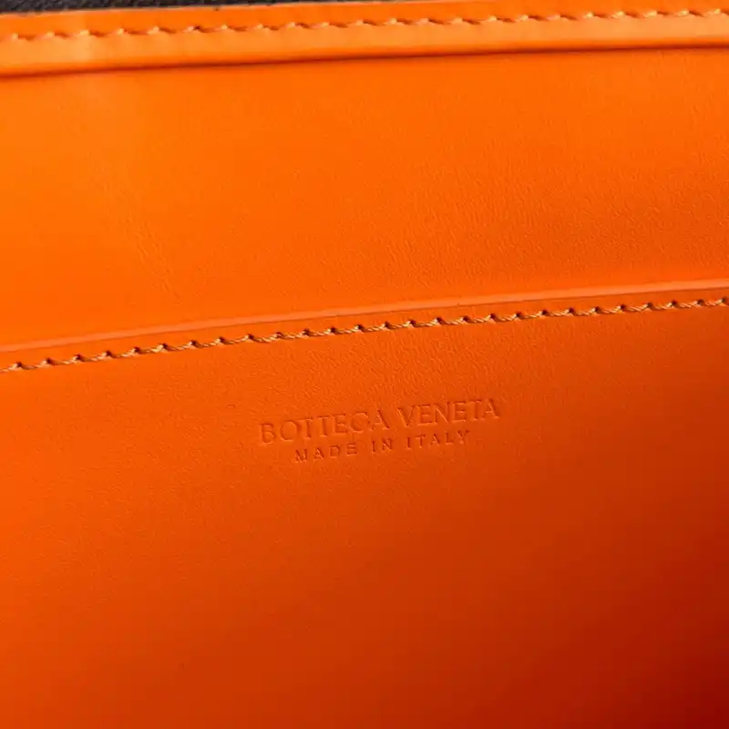 b0tt*ga Ven*ta bags 2409sf0012