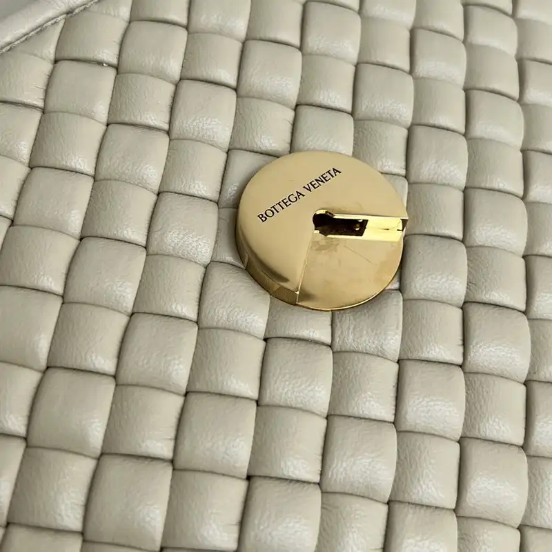 b0tt*ga Ven*ta bags 2409sf0024