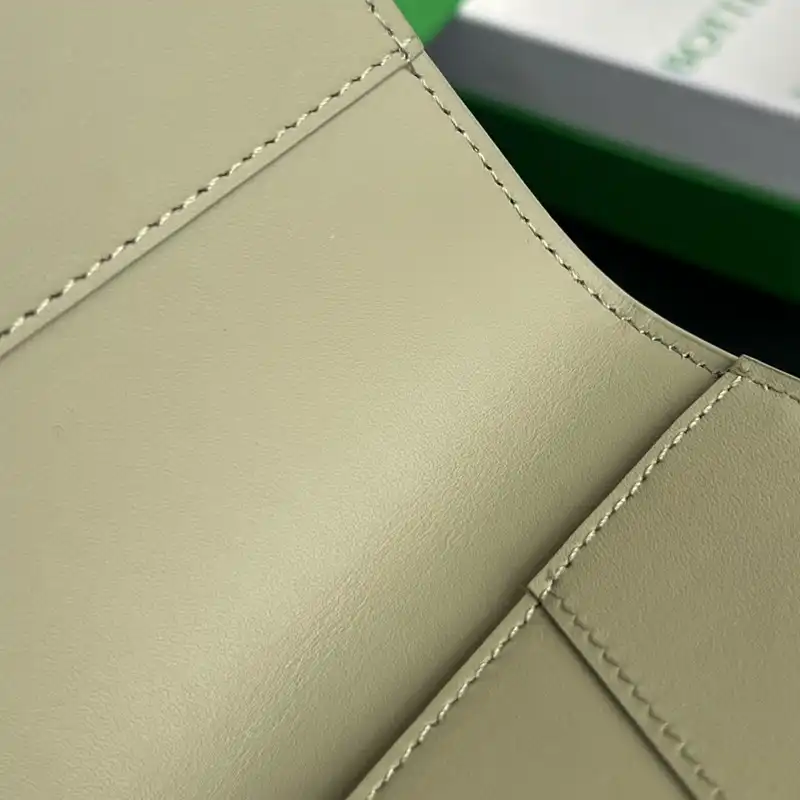 b0tt*ga Ven*ta bags 2409sf0119