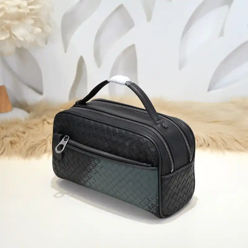 b0tt*ga Ven*ta bags 2409ya0040