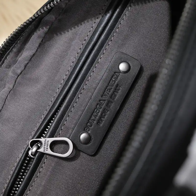 b0tt*ga Ven*ta bags 2409ya0040