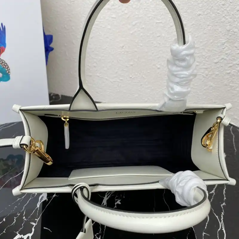 Pra*a bags 2410ya0107