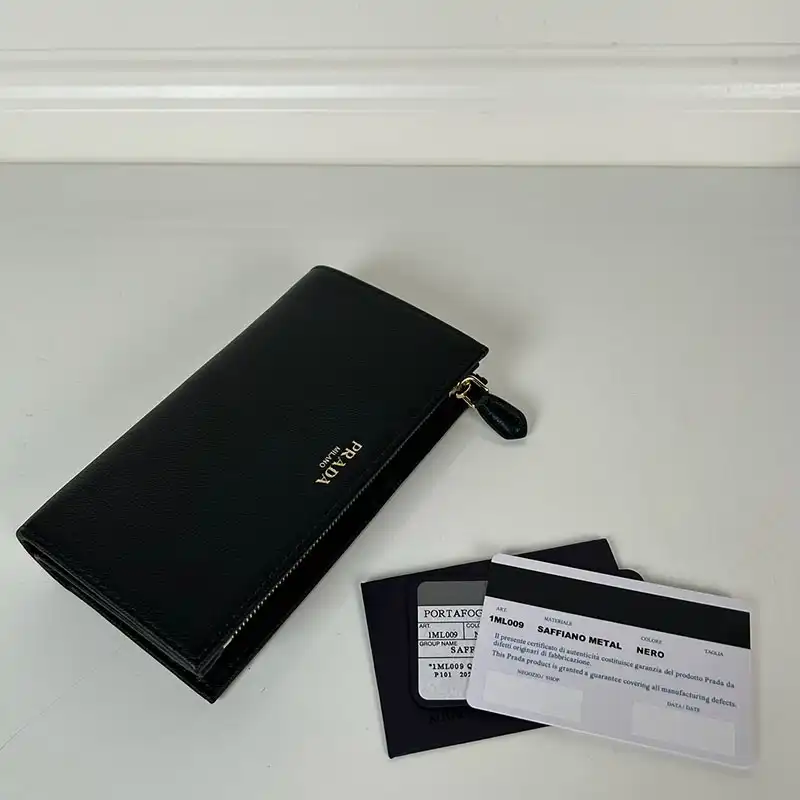 Pra*a bags 2411ya0011