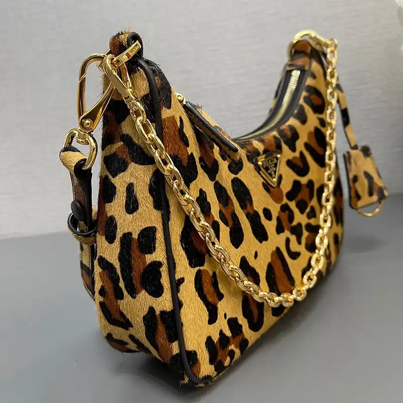 Pra*a bags 2411ya0019