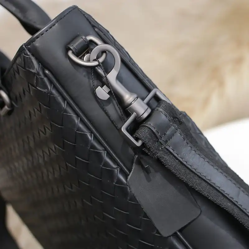 b0tt*ga Ven*ta bags 2411ya0043