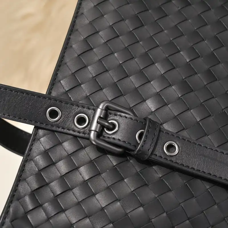 b0tt*ga Ven*ta bags 2411ya0045