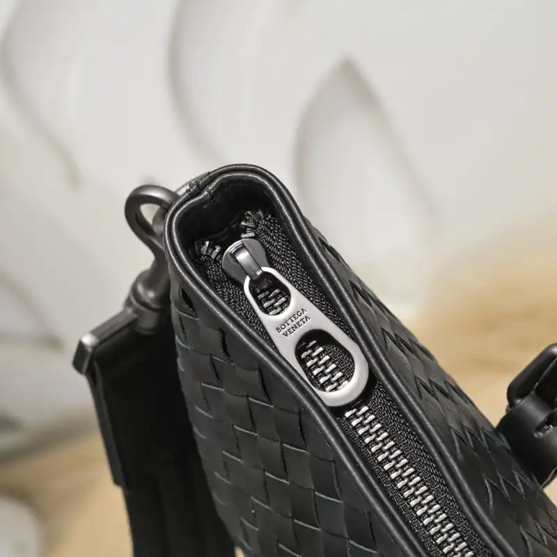 b0tt*ga Ven*ta bags 2411ya0045