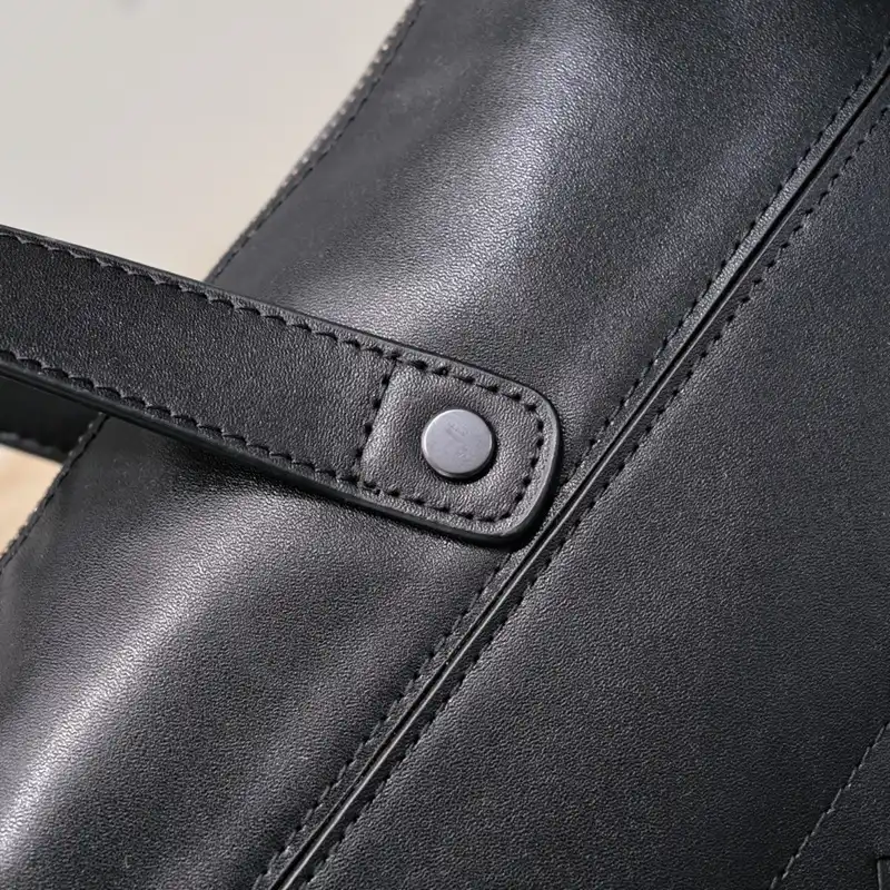 b0tt*ga Ven*ta bags 2411ya0049