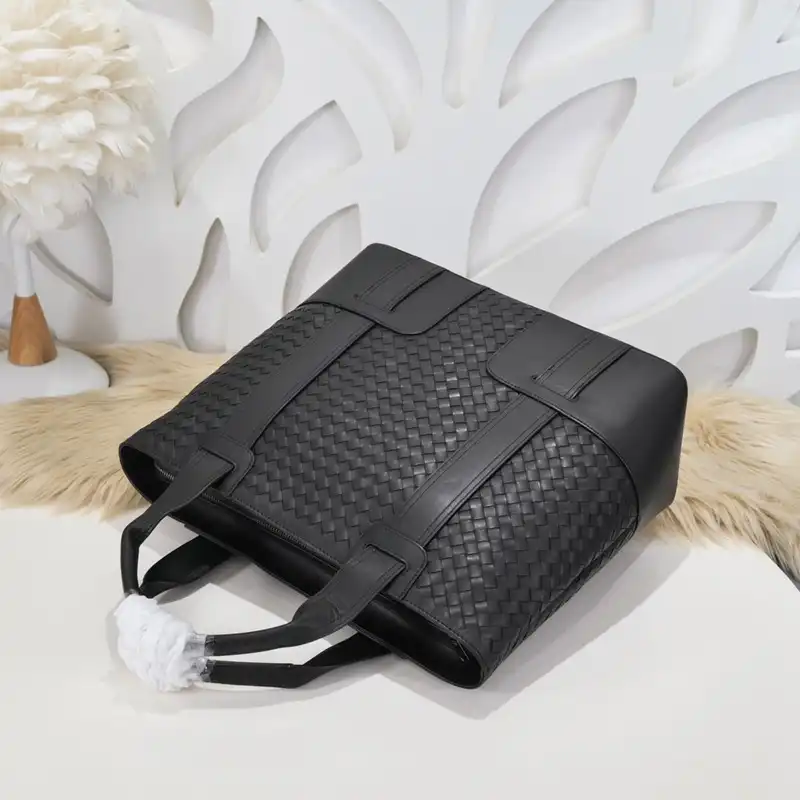 b0tt*ga Ven*ta bags 2411ya0053