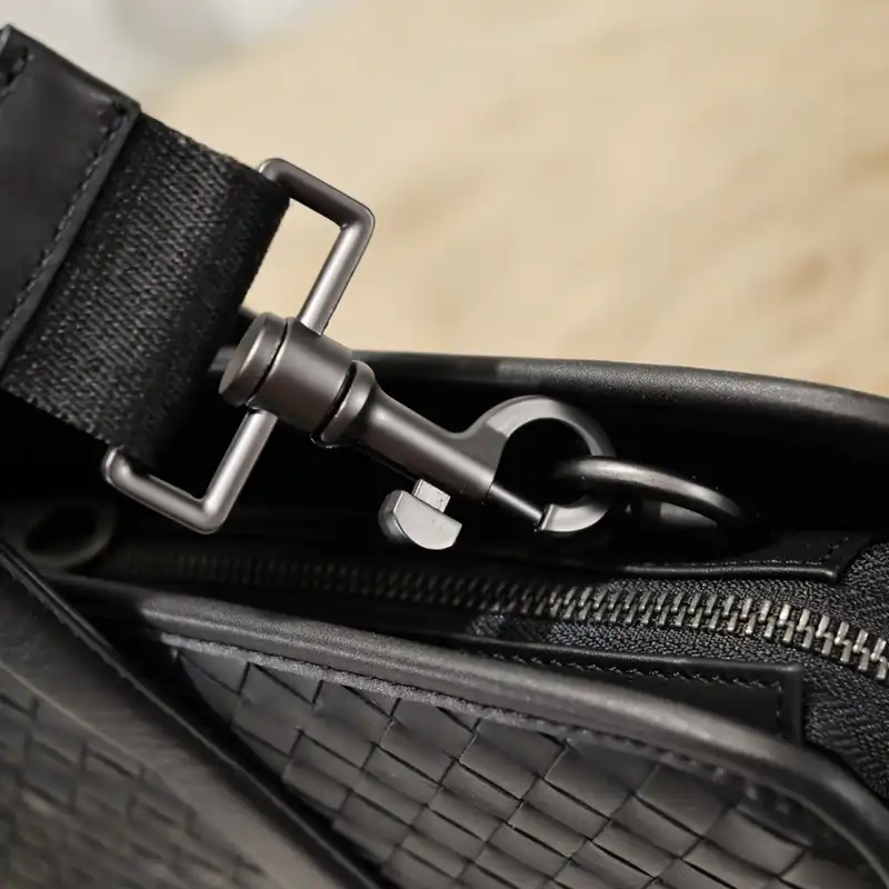 b0tt*ga Ven*ta bags 2411ya0056