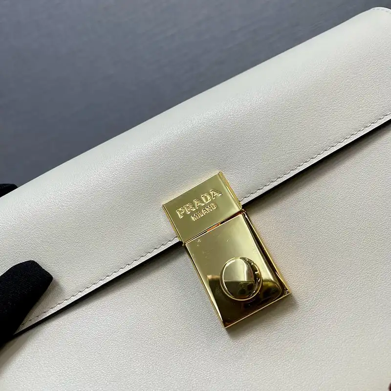 Pra*a bags 2411ya0120