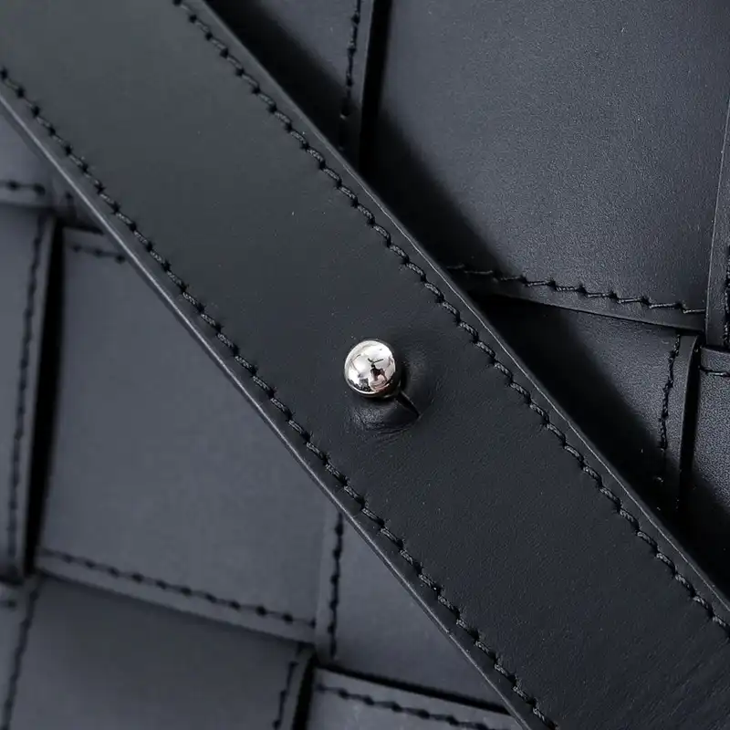 b0tt*ga Ven*ta bags 2411ya0128