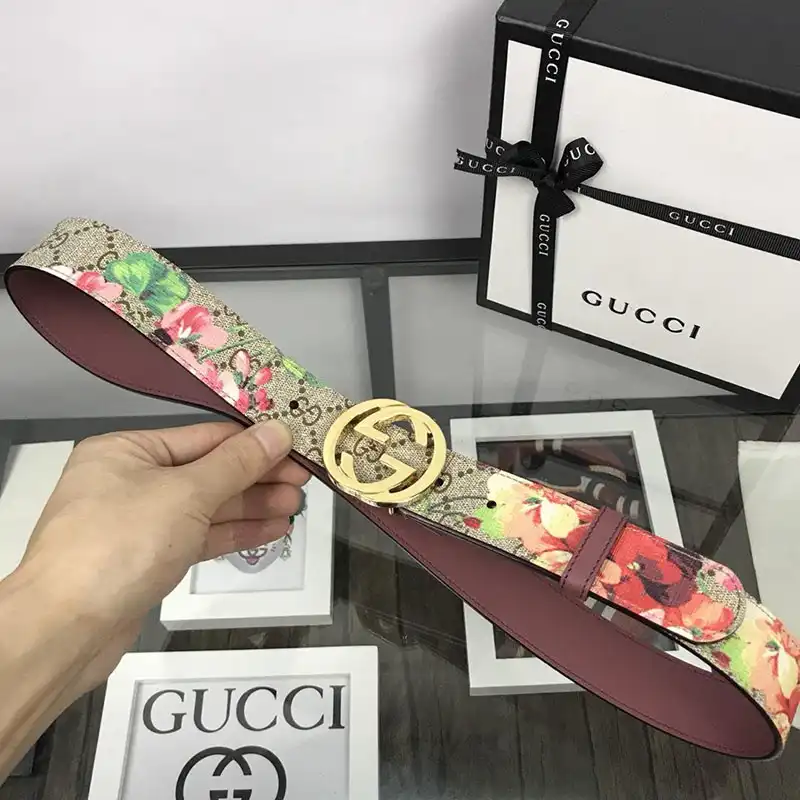 G*u*i s belts 19bl0052