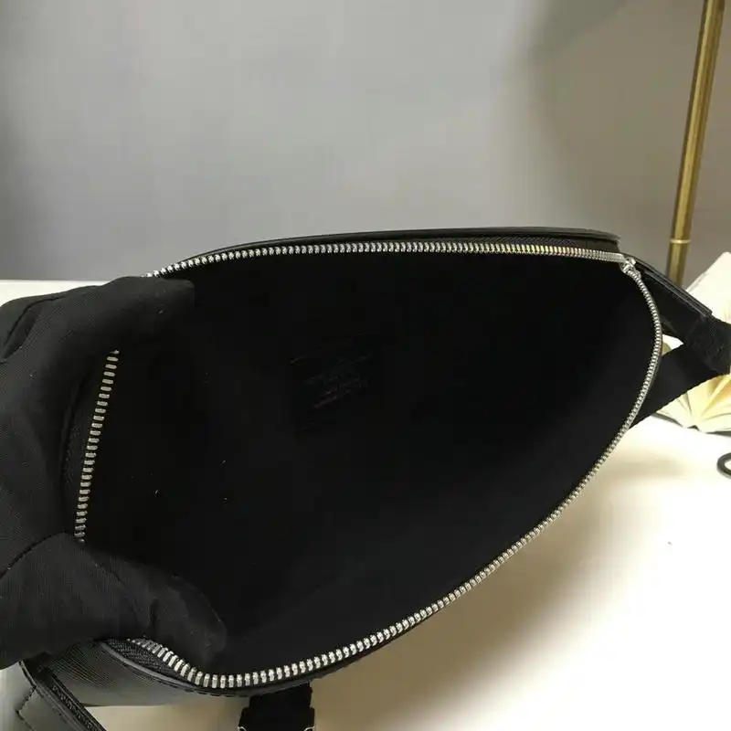 LV Bags 19T1L0216