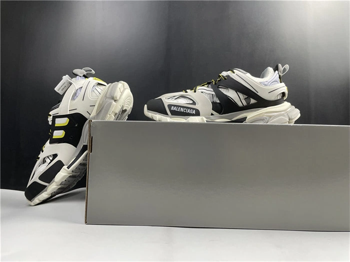 ZipUp BLCG Track Black Gold  542023 W3AD1 4490