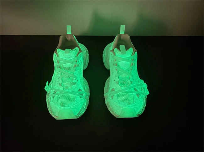 elegant Ba1en*iaga  phantom sneaker 734734 w3xlg 4328