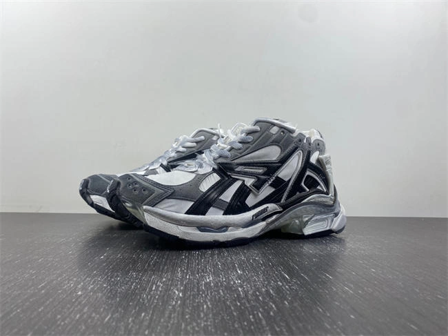 Balenciaga 677403-W3RB5- Stylish 4313