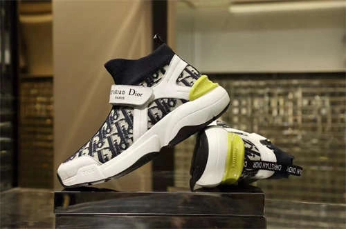 Breathable DR Sneaker 1204