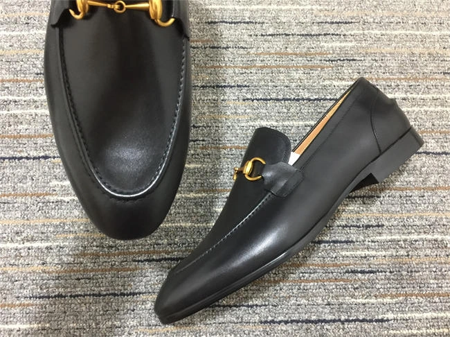 lightweight G*u*i loafer 327