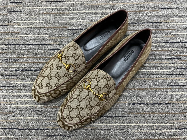 durable G*u*i loafer 329