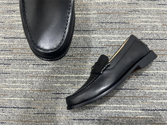 breathable G*u*i loafer 337