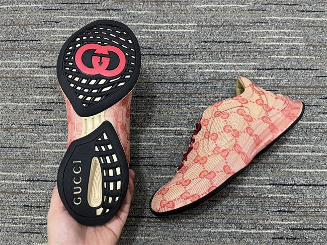 trendsetting G*u*i rhyton sneaker 260