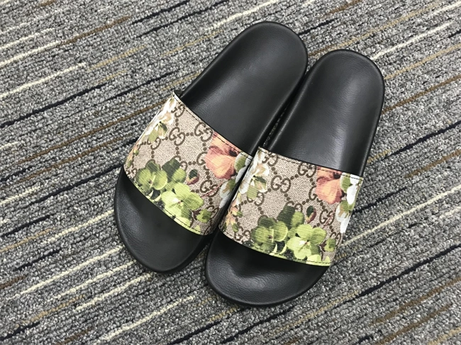 G*u*i slide unisex 382