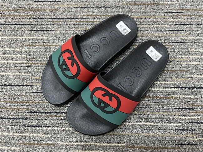 G*u*i slide casual 419