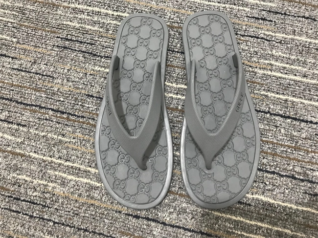 casual G*u*i slide 427