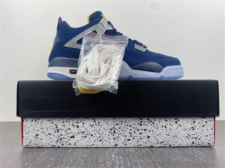 Jordan 4 Retro Michigan AJ4- Soft 3938