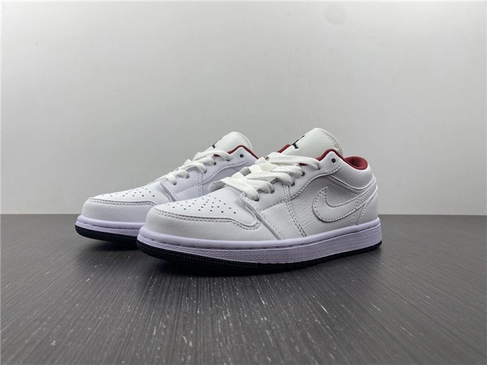 FlexibleFit Jordan1 Low SE 553560- 3727