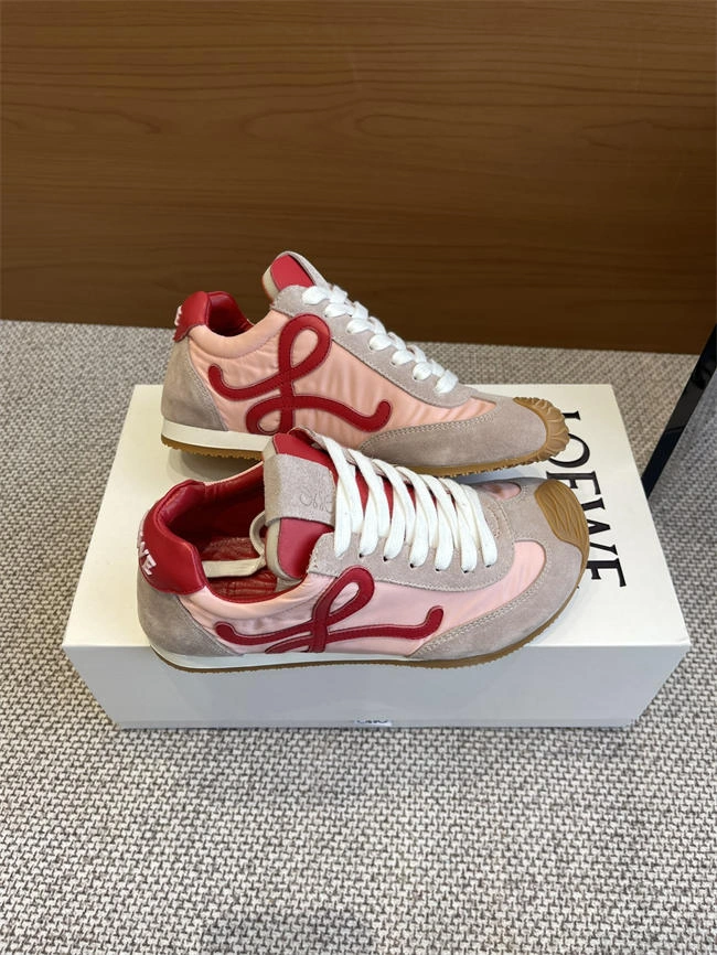 elegant L0ew* sneaker 2470