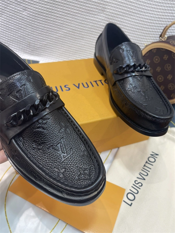Trendsetting Lv Loafer 1929