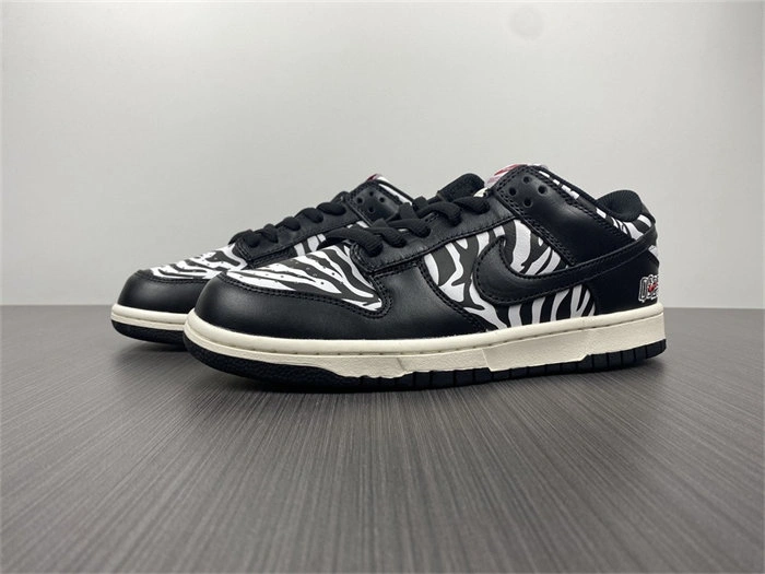 TopPick Nike SB Dunk Low OG QS Quartersnacks Zebra DM3510- 4728