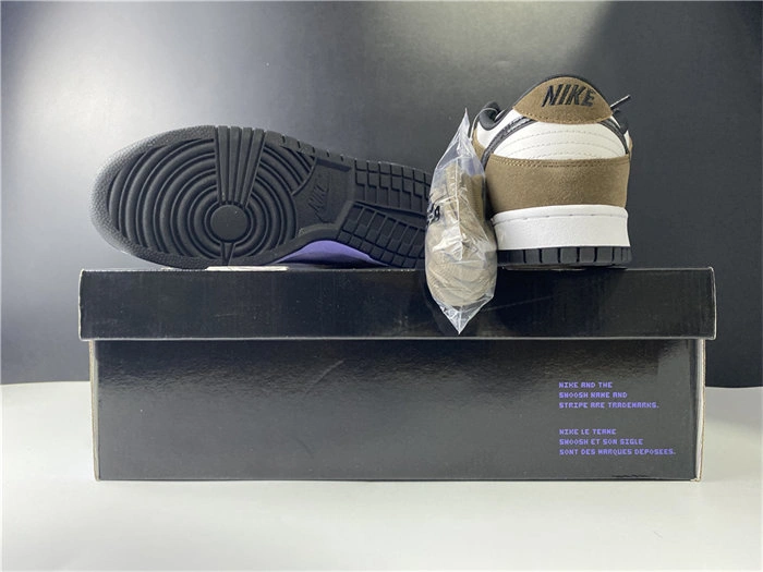 Lightweight Nike SB Dunk Low White Black Trail End Brown 304292- 4938