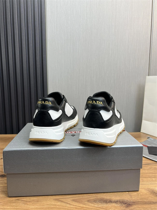 timeless Pra*a runner sneaker 3196